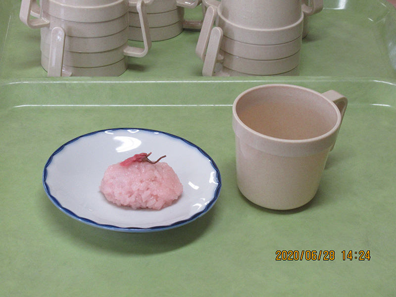 2020年6月桜餅作り2 - ケアハウス福山